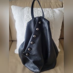 Persaman Black Italian Leather Backpack